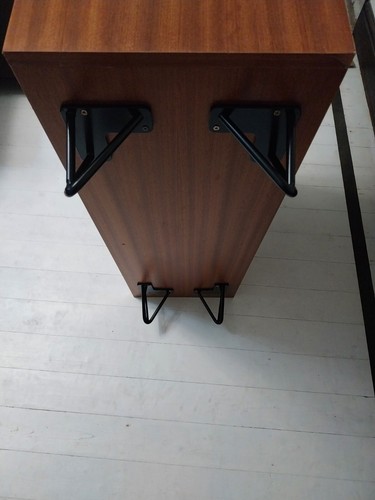 Mid century teak sideboard/media stand with sliding glass doors/adjustable shelf - Picture 8 of 12