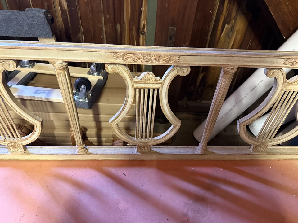 Винтажная неоклассическая лировая задняя скамья в стиле Louix XVI - Изображение 4 из 4