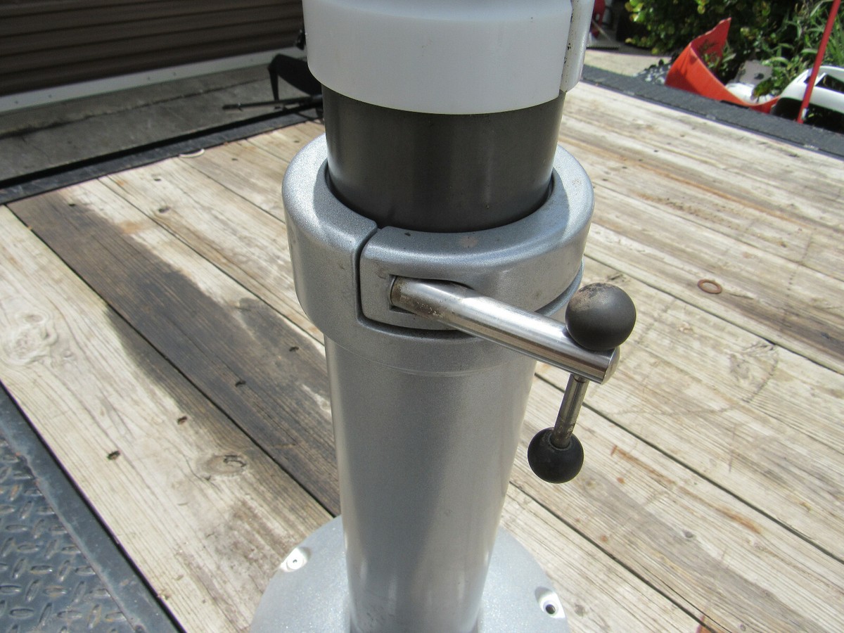 Stidd Pedestal Base fits all Admiral 500 Helm Seat Chairs - Main Image