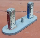 Vintage 1960s Dinky Toys 49D Esso Gas Pumps Made in France Par Meccano