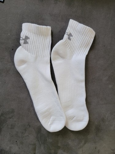 NEW Under Armour Training Cotton Quarter Socks 1 Pair Size M 8 - 12 W 9 - 12 - Picture 2 of 3