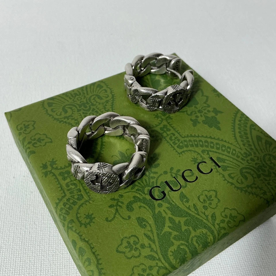 Pendientes de aro Gucci de plata GG Foto 2 de 3