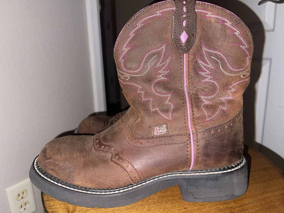 Justin Gypsy L9903 Women's 10 B Brown And Pink Leather Western Cowgirl Boots - Image 2 of 4