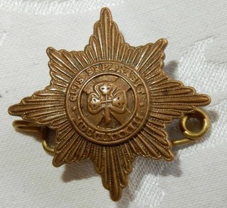 THE IRISH GUARDS REGIMENTAL COLLAR BADGE 2 LUGS VERY FINE GENUINE