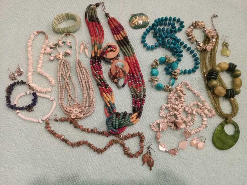Colorful Lot Of Beachy Jewelry Necklaces Bracelets Earrings Anklet 29 Pieces