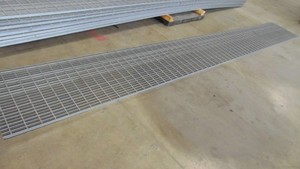 Steel Grating - Painted - 28-5/8" x 20' x 1"