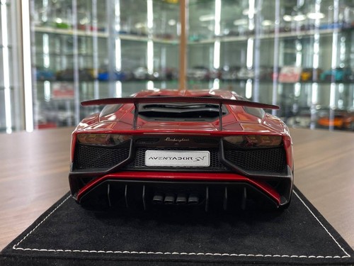 Lamborghini Aventador LP750-4 Superveloce Rosso Bia – MR Collection[1/18 Resin] - Picture 5 of 8