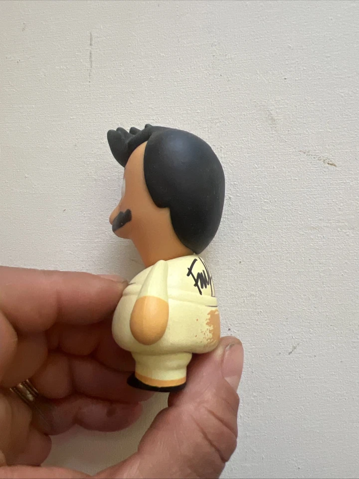 Kidrobot Bob's Burgers Trick Or Treating Tour Vinyl Mini Fig Signed - Image 3 of 4