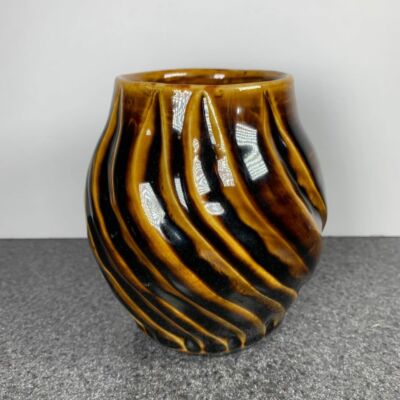 Mark Kelner Goose Creek Pottery Tobermory Canada Brown Glazed Swirl Planter Vase