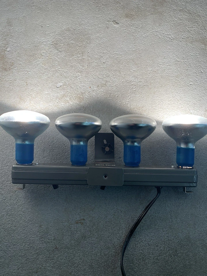 VTG Smith-Victor L43 1500w 2 Switch 4 Light Bar w Case Photography Lighting - Image 2 of 4