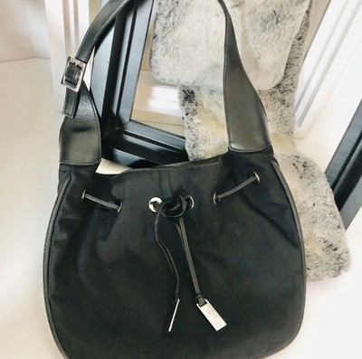 Gucci Women s Black Drawstring Shoulder Bag w/ Silver Hardware, Charm