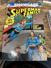 Showcase Presents: Superman Family #1 (DC Comics May 2006)