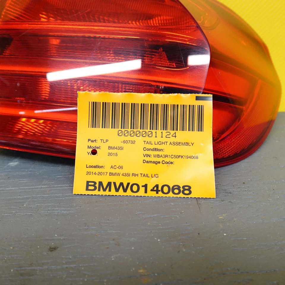 2014-2018 Bmw 435i F32 F33 F36 Rh Right Passanger Tail Light Quarter Panel - Image 2 of 4