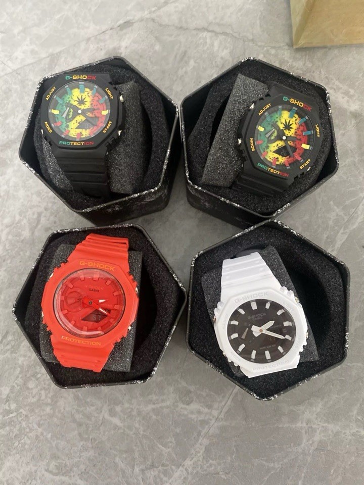 Casio G-SHOCK Analog Quartz Resin Wristwatch Lot of 4 w/ Boxes Black/Red/White