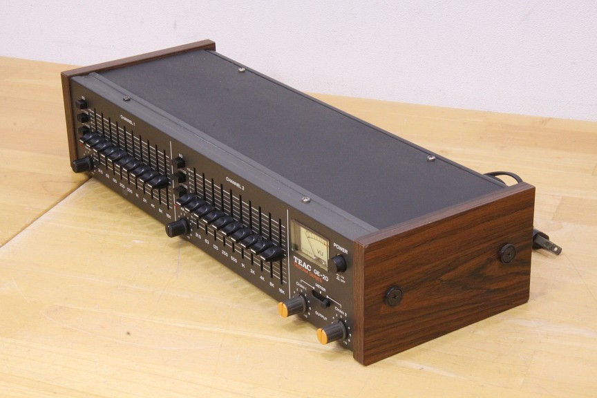 ⭐️TEAC GE-20 10バンド　グラフィックイコライザー　動作確認済み ⭐️TEAC GE-20 10バンド グラフィックイコライザー 動作確認済み