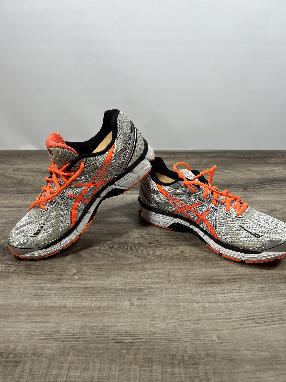 ASICS GT-2000 Men's Size 10.5M T2K2N Gel Sneakers Gray-White-Orange | eBay