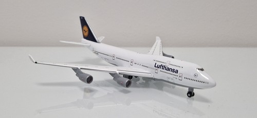 Herpa 1:500 Lufthansa Boeing B747-430 D-ABVA "Berlin" - Exclusive Series - Picture 2 of 6
