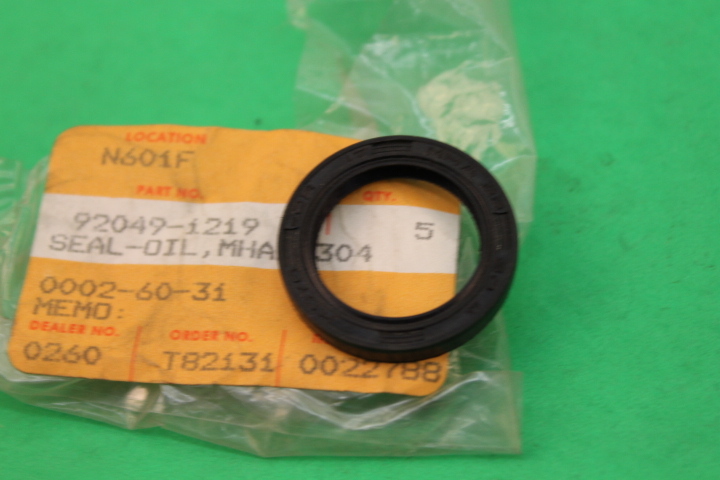.. A ..¨̮　0424 John Deere AXE49294 Fuel Level Sensor | RDO Equipment Co.