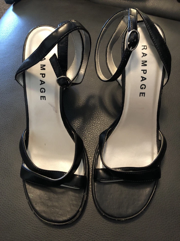 Women’s Vintage Rampage Black Ankle Strap Block Heels Size 7.5 2000’s - Image 2 of 4