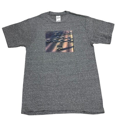 RIP N DIP Adult Size M Ash Gray Heathered Car Chase Graphic T-shirt NWOT