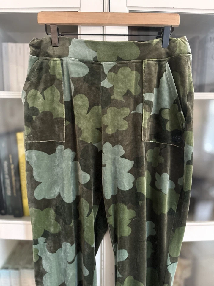 Juicy Couture Camuflaje Floral Verde, Mujer Cintura Elástica Terciopelo Pantalones Talla Grande Foto 3 de 4