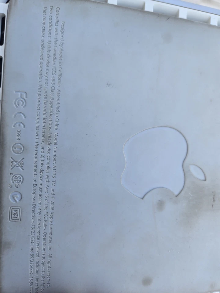 Apple Lot Mac Mini A1176 Desktop 2006, External Airport Base. 3 Air Tags - Image 4 of 4