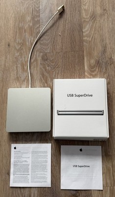A1379 Apple USB SuperDrive silber externes Laufwerk guter Zustand OVP