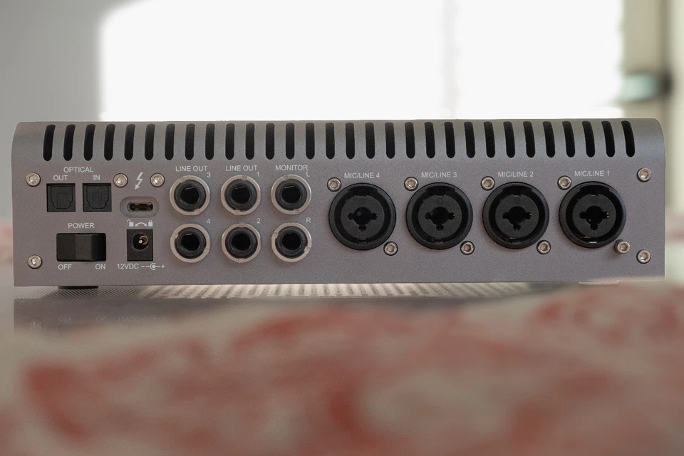 Universal Audio Apollo x4 Thunderbolt 3 interfaccia audio desktop - Immagine 3 di 4