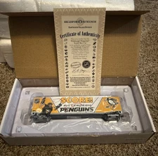 Pittsburgh Penguins Hawthorne Village "Score!" Box Car with Box and COA