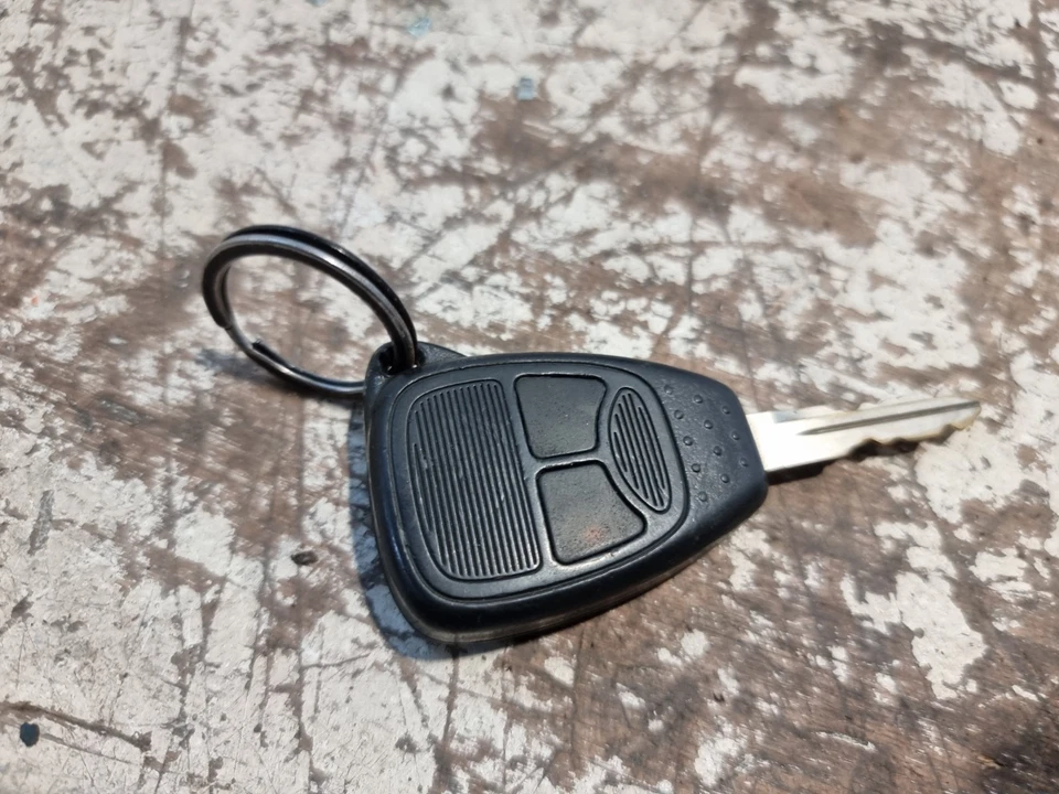 Jeep Patriot Ignition Barrel Lock Switch & Key & Door Lock 2007 MK74 05057297AH - Image 4 of 4