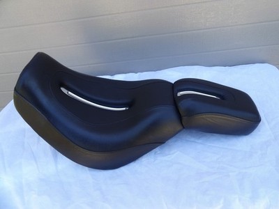 Genuine OEM '06 Harley Softail Deuce CVO Screaming Eagle seat w/ chrome inserts