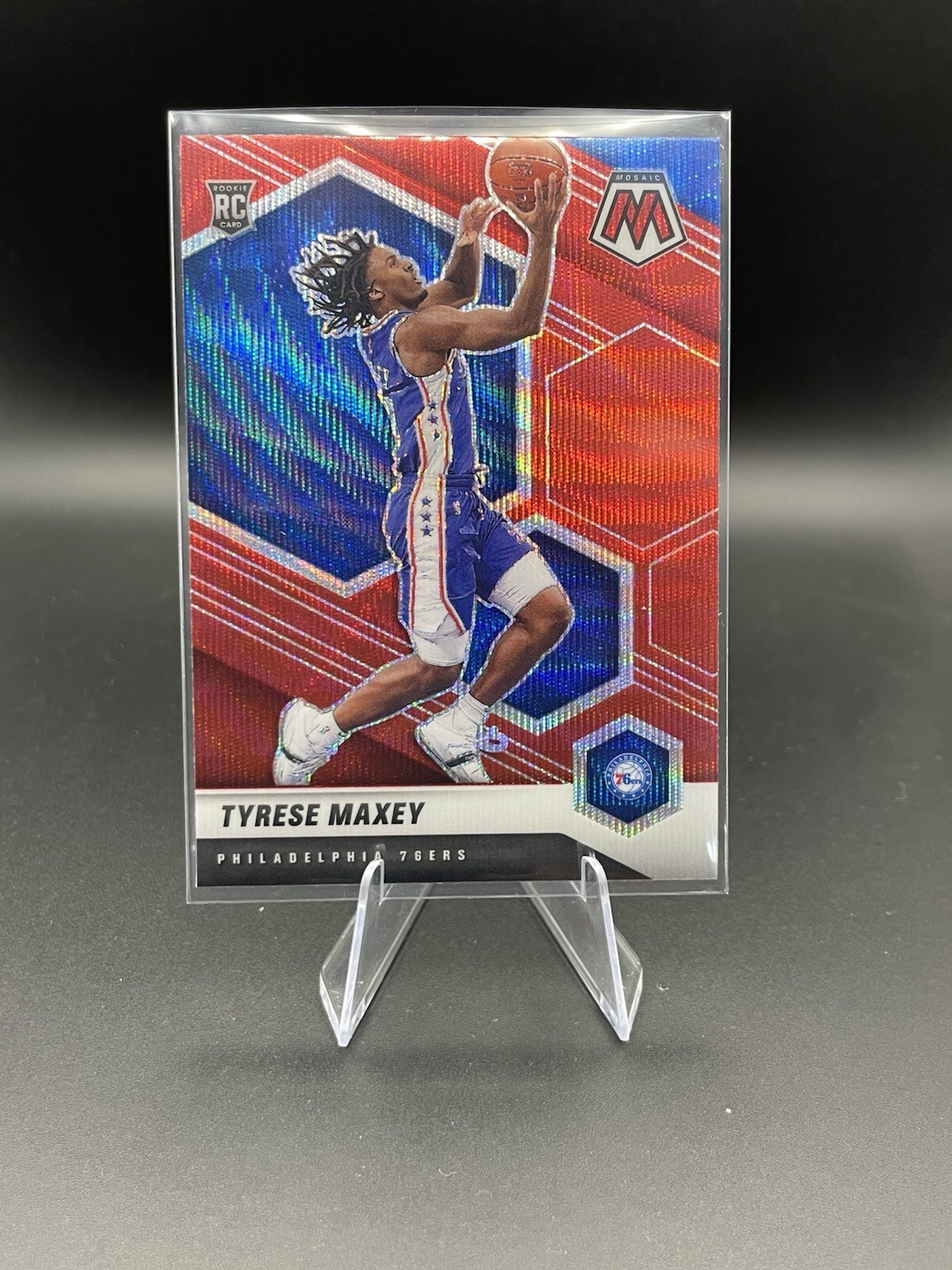 2020-21 Panini Mosaic - Rookie Tyrese Maxey #203 Red Wave Mosaic Prizm (RC)