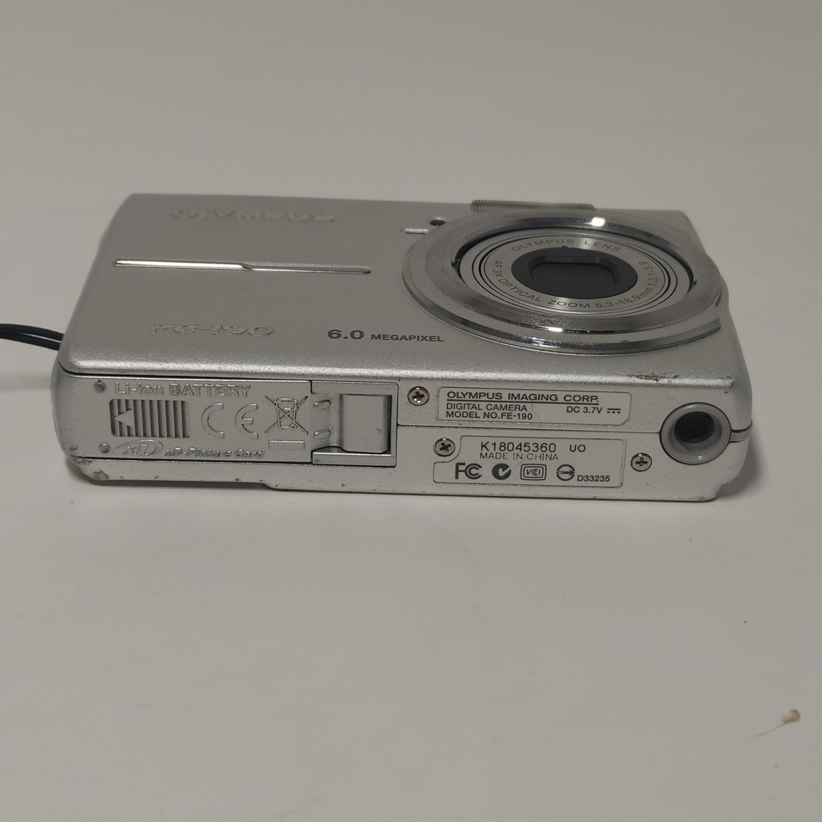 Olympus FE-190 6.0 MP Digital Camera Silver + battery Read