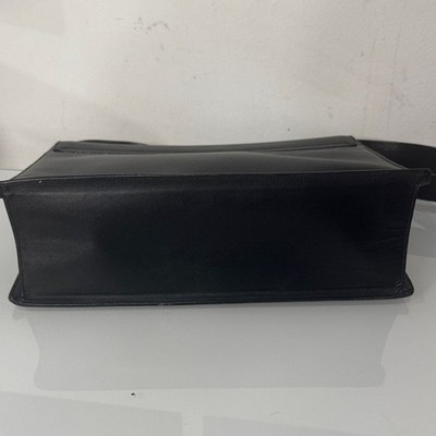 Gucci Vintage Square G Black Leather Shoulder Bag – Tom Ford Era