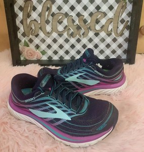 brooks size 5.5