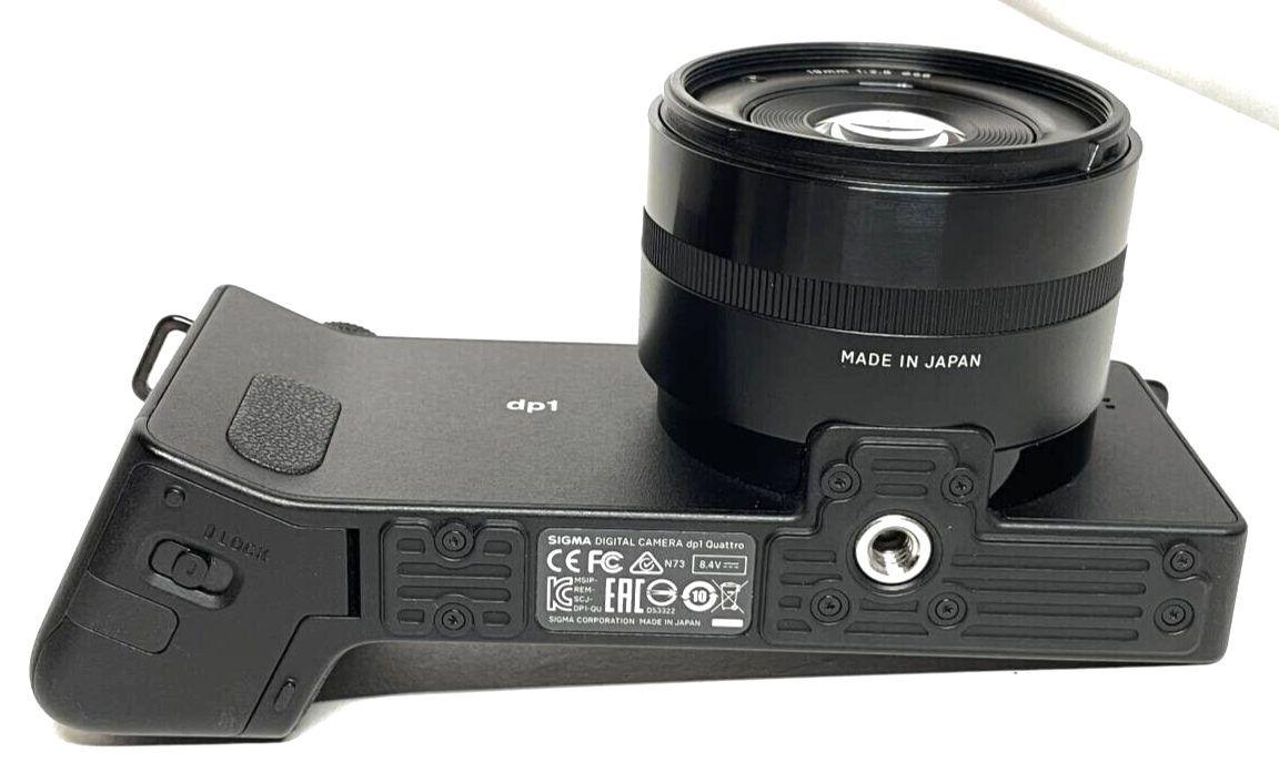 N.MINT Sigma Dp1 Quattro Digital Camera - Black w/LVF-01 set N.MINT Sigma Dp1 Quattro Digital Camera - Black w/LVF-01 set