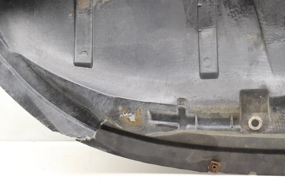 01-05 AUDI ALLROAD QUATTRO 2.7L - PAN Vientre Delantero / Placa de deslizamiento / Deflector de sonido Foto 2 de 4