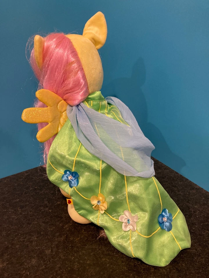 Peluche My Little Pony G4 Build A Bear BABW MLP Fluttershy 15" con capa Foto 3 de 4