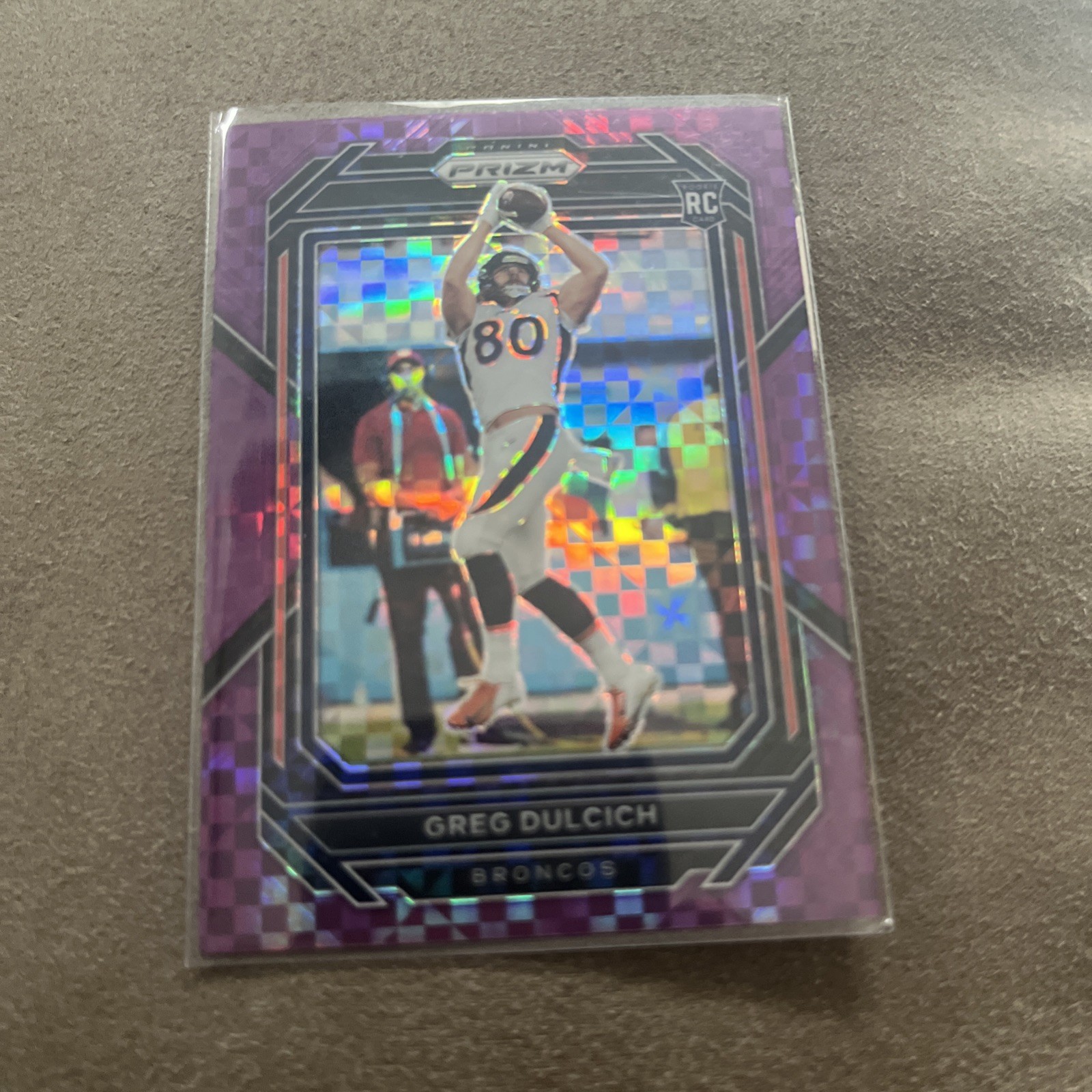 2022 Prizm PURPLE POWER #360 Greg Dulcich RC /49 - UCLA 🔵🟡 - BRONCOS 🔵🟠