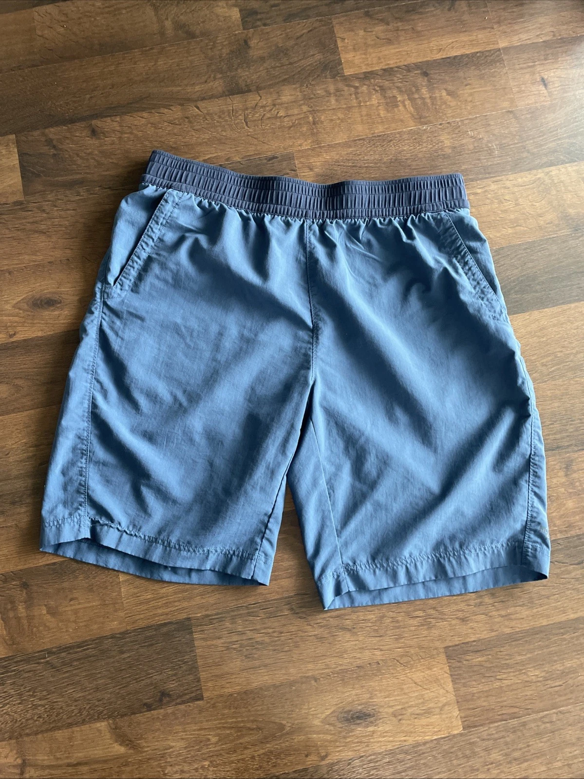 The North Face Mens Blue Nylon Hiking Shorts Size Large 10 Inch Inseam Pockets