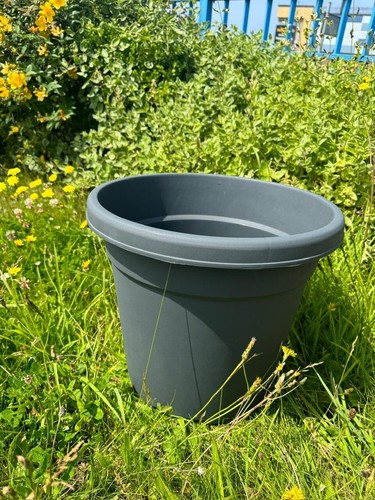 Large Flower Pot 31 Litres Round Grey Planter 42cm Large Strawberry Plant Pot - Picture 2 of 4
