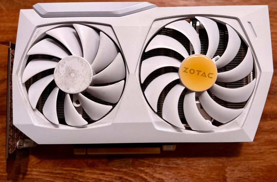 ZOTAC NVIDIA GeForce RTX 3070 Twin Edge OC White Edition 8GB Graphic Card GPU - Image 2 of 4