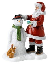 Royal Doulton Santa's Snow Buddy HN5922 Father Christmas Figure of the Year 2019