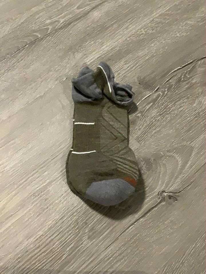 Calcetines SMARTWOOL Run Cero Cojín Talla L Tobillo Bajo Musgo/Gris Merino Unisex Foto 4 de 4