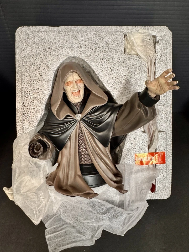 Suave Gigante Star Wars Emperador Palpatine Especial Pomo Nuevo en Caja Abierta SW-39 Foto 3 de 4