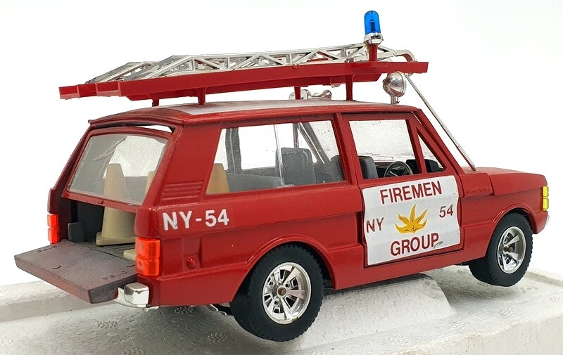 Burago 1/24 Scale Diecast 1125 - Range Rover Airport NY Fire - Image 2 of 4
