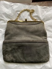 BEAUTIFUL WELL MADE GRAY SUEDE 1960'S VINTAGE HANDBAG WITH GOLD TONE CHAIN
