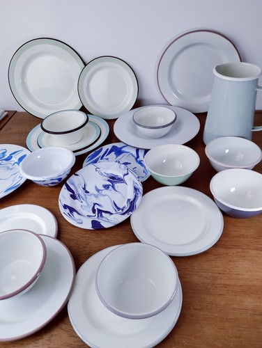 Lot de 22 assiettes bol en porcelaine émail magnolia cœur et main - Photo 1 sur 12