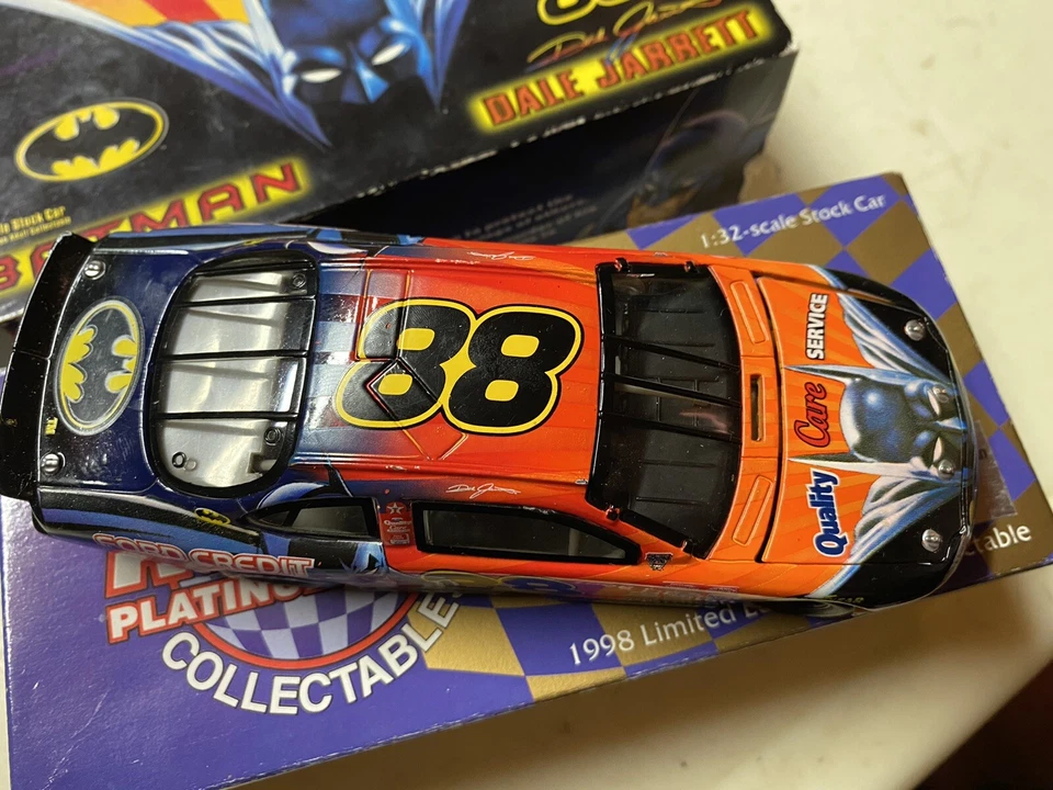 Dale Jarrett # 88 Batman Quality Care Ford Taurus 1998 Action Nascar 1:32 - Image 4 of 4