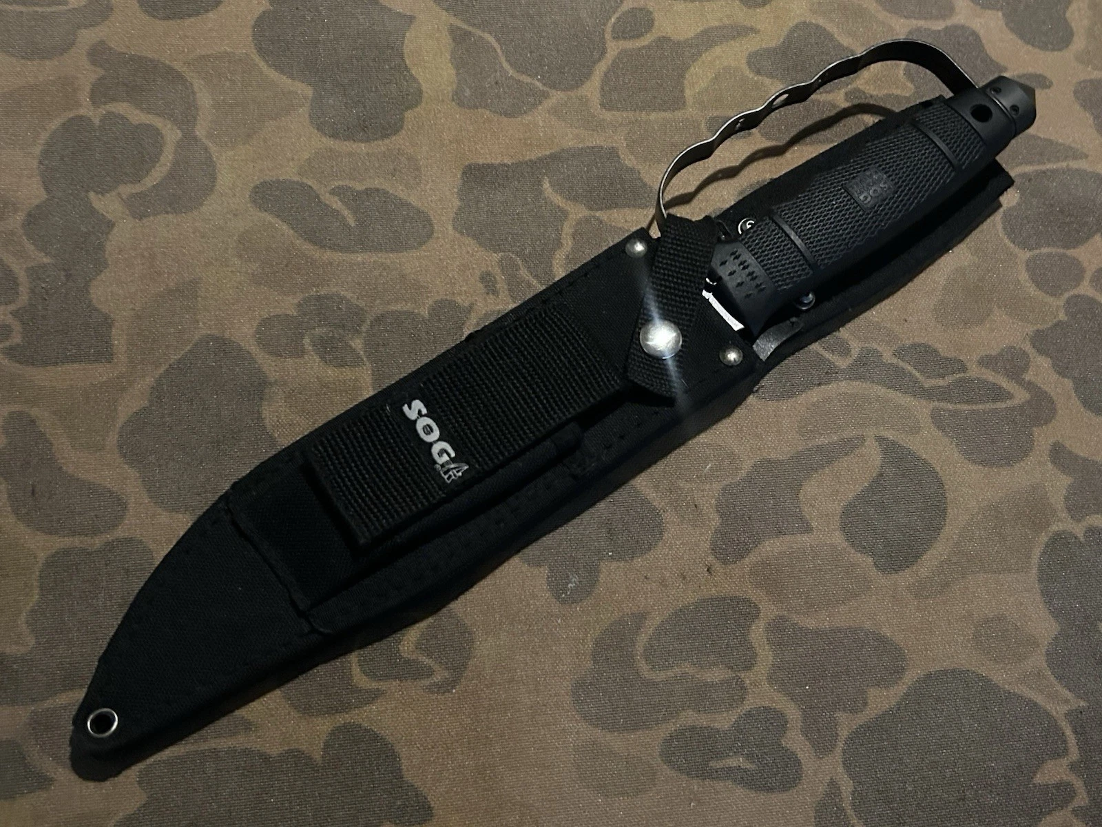 SOG Tiger Shark Elite RARE  D guard Bowie EXC condition With sheath image 11